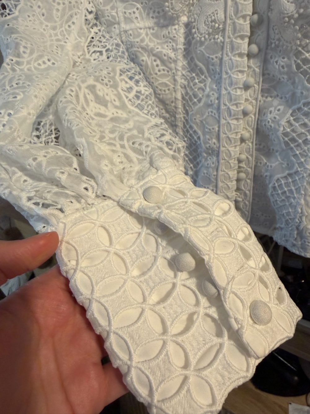 Karen Millen Cream Lace Trim V-Neck Blouse - Picture 2 of 7